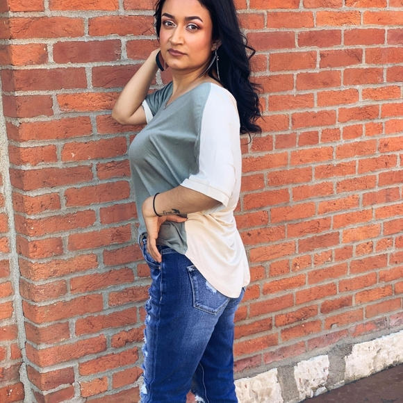 NWT Sage Cream Oversized Baggy Hi Low Top - Picture 3 of 9